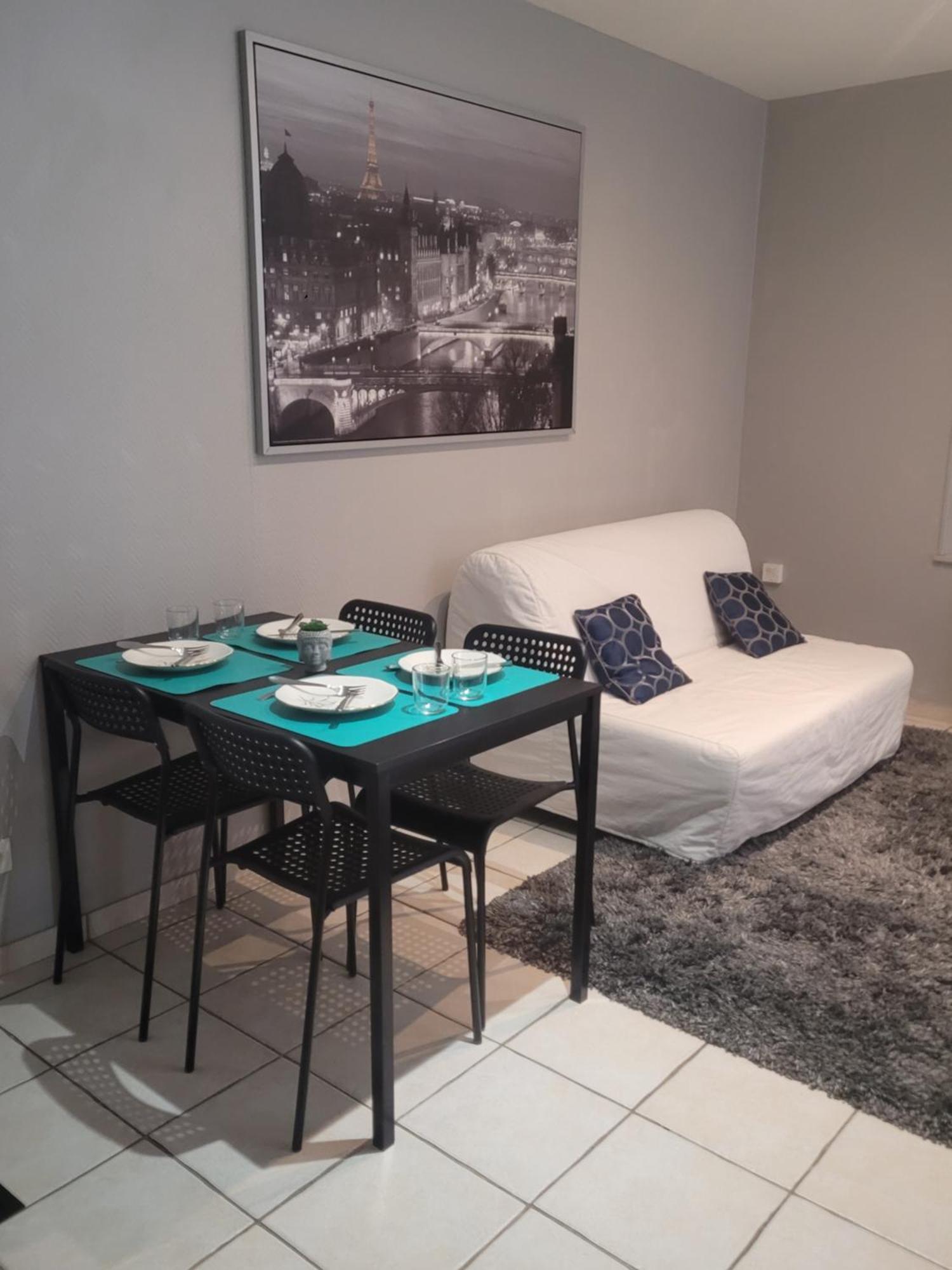 Appartement Cosy Dans Beau Village De Champagne Cormicy Exteriör bild