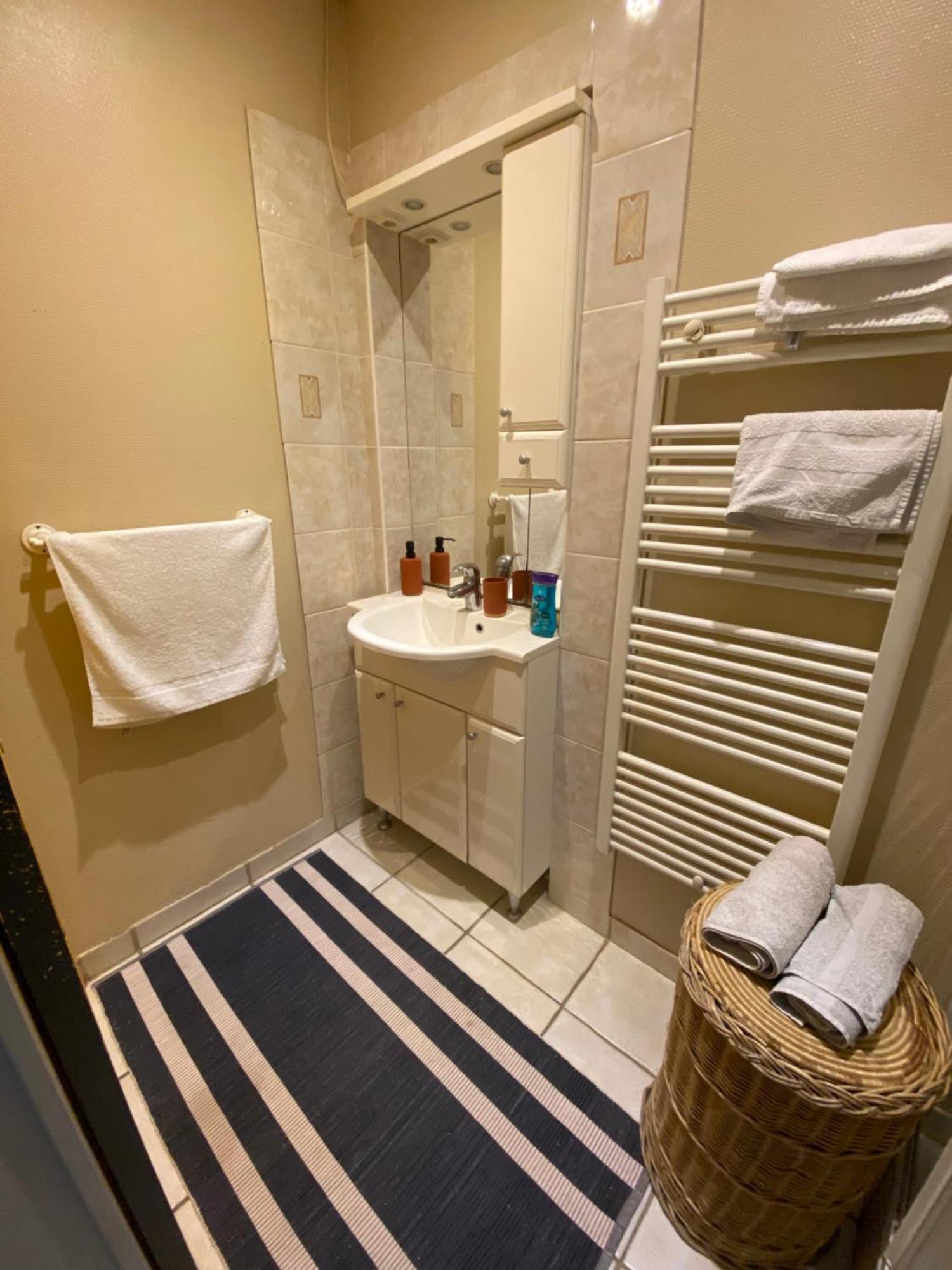 Appartement Cosy Dans Beau Village De Champagne Cormicy Exteriör bild